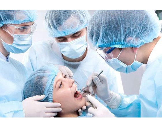 Cleaning Teeth After Oral Surgery